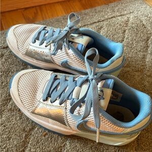 Nike Blue and White Basketball sneakers - size 4Y